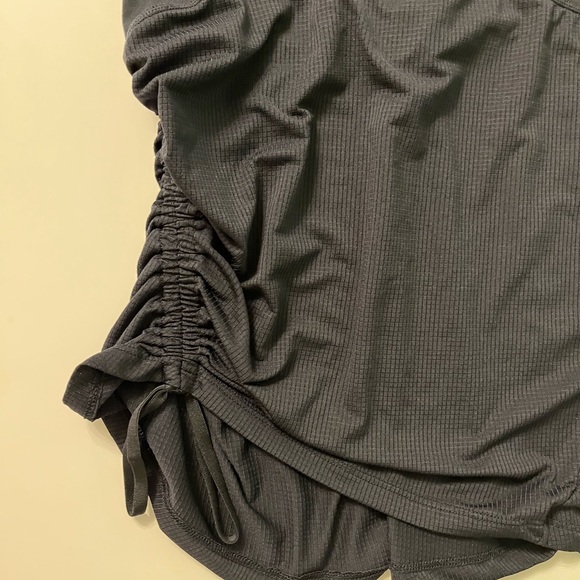 Fabletics Black Racer Back Tank Workout M - Picture 2 of 4